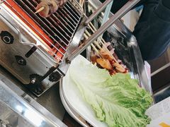 -哈尔滨小酒馆·鲜肉现穿自助烧烤(康新花园店)