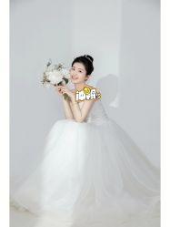 -雪中彩影婚纱摄影·微光艺术中心