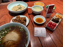 -裕兴记•蟹黄面馆(人民广场店)