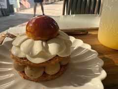 -VERIE BAKEHOUSE