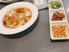 -江宴渔村·鱼鲜土菜(紫荆广场店)