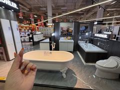 -百安居装修建材卖场(泰然店)