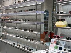 -MUJOSH木九十眼镜(月星环球港B1店)