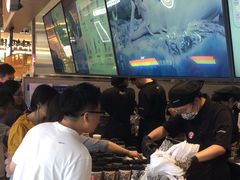 -霸王茶姬(上海静安大悦城店)