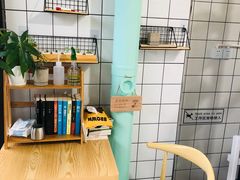 -蜜蜂小象·榴莲千层蛋糕(时代汇11栋店)