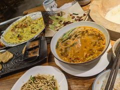 云南特色小锅米线-滇香肴·云南菜蒸汽石锅鱼(云南北路店)