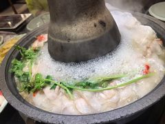 酸菜白肉火锅-百味源炭火烤翅 ·夜市大排档(酒仙桥店)