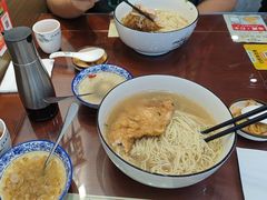 -百年老字号·观振兴蟹黄面·三虾面·苏式面(观前街富仁坊巷店)