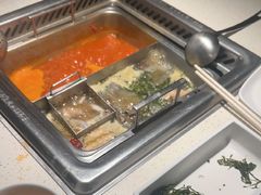 小鸳鸯锅底-野妹火锅(龙岗店)