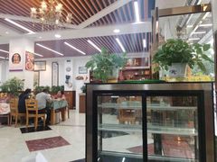 大堂-尕西新疆大盘鸡(回辉村分店)
