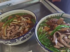 -镇南锅盖面馆(解放路店)