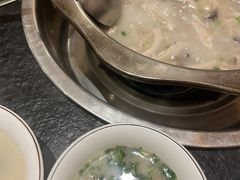 -肖仙仙羊肉汤·创于1996年(三官堂总店)