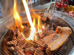 -围炉肉舍•炭烤活鳗•丹东海鲜烤肉(步行街店)