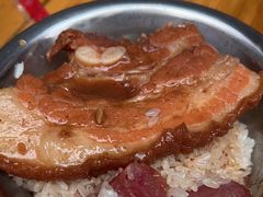 -梁阿婆廿年老牌扣肉糯米饭
