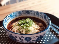 -八一路好吃街(雨田商务大厦店)