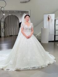 -艾米丽婚纱礼服