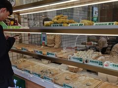 面包甜点陈列柜-袁记云饺(蛇口店)