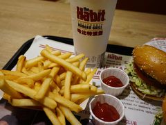 -The Habit Burger Grill 哈比特汉堡(复兴soho店)