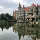 逛一逛也是享受啊……阴天的下午过去的,人不少