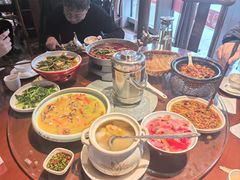 -万重锦·人文川菜馆(骡马市店)