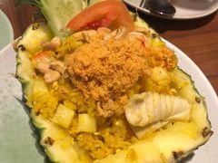 菠萝海鲜炒饭-mango tree芒果树泰国餐厅(青岛万象城店)