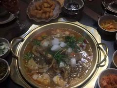 -顶顶汤火牛排火锅·经典铜锅涮肉