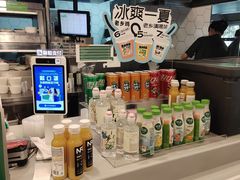 零售区-老乡鸡(亳州路天庆大厦店)