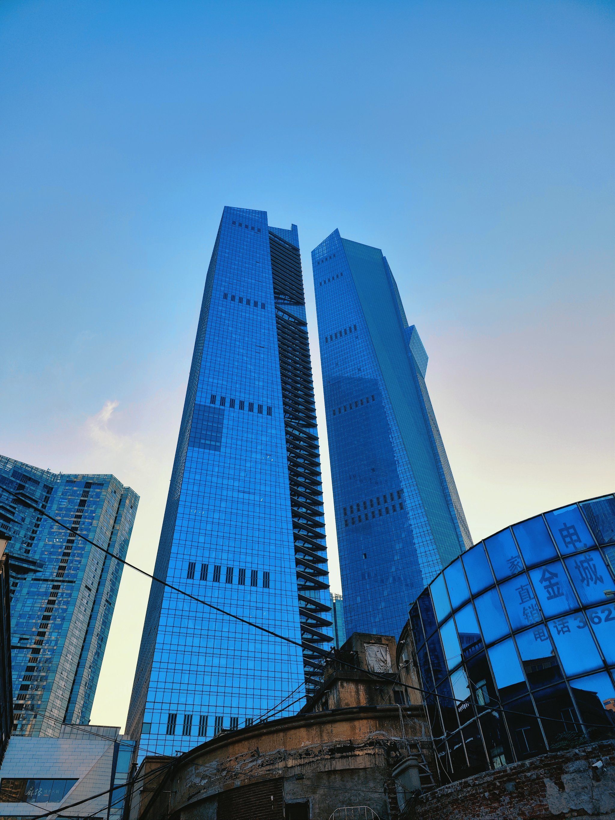 大连拍照打卡📷老街道拍摄大连裕景中心高楼