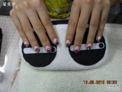 像冰淇凌一样的指尖-星美甲