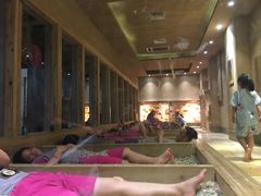 -丽池宫韩式汗蒸会馆(华灯坊店)