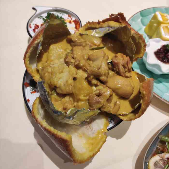 星马殿·southeast asian cuisine-"星马殿在云门商场中,点击环境比较