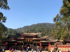 -峨眉山报国寺