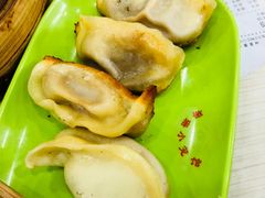 -珊珊小笼馆(仙霞路店)