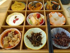 -轻蔬不用等·素食(江苏路店)