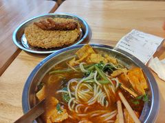 -柳州肥姨妈大骨螺蛳粉(万达中心店)