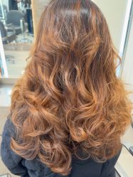 -摩登时代美发沙龙