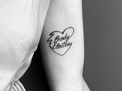 -刺客纹画纹身·洗纹身·穿孔饰品