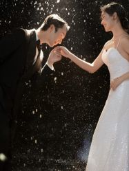 -至臻微拉婚纱摄影