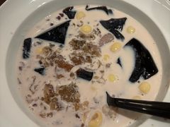 -RUXU入续糖水铺与包(卓悦中心店)