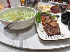 -乔家小院•非遗驴肉•本地小海鲜(滨河路店)