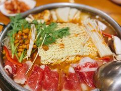 部队火锅-咕咕站韩国料理(紫金港店)