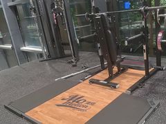 -漠浔MOTION健身(虹桥国际展汇店)