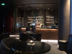 -wineapp葡萄酒餐吧(外滩金融中心店)