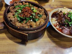 -谢老五跷脚牛肉·非遗传承店