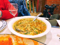 酸辣汤-梅龙镇酒家(南京西路总店)