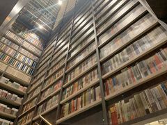 -钟书阁(群光广场店)