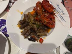 -四海一家自助餐(益田假日广场店)