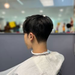 点击看大图 -15C7 男士理发馆 烫染专业店