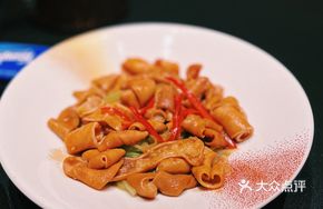 Stir-Fried Goose Intestine with Flowers