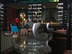 -锦凤凰量贩KTV(劳动南路店)